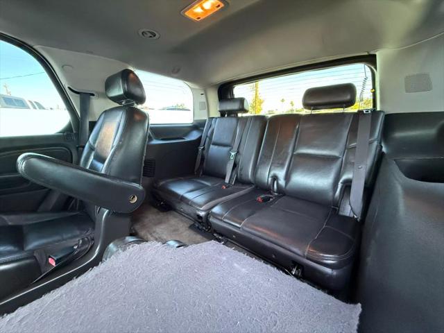 2008 Cadillac Escalade Standard