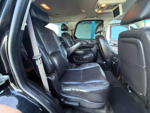 2008 Cadillac Escalade Standard