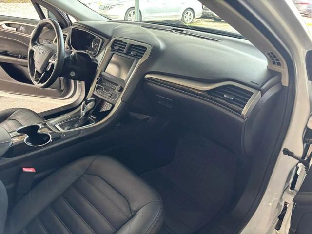 2016 Ford Fusion SE