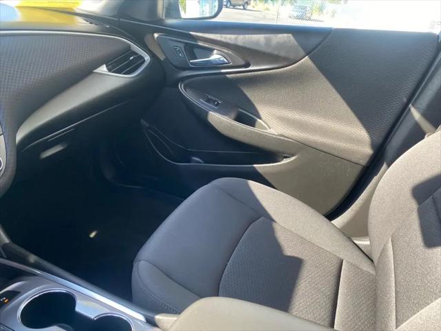 2020 Chevrolet Malibu FWD 1FL