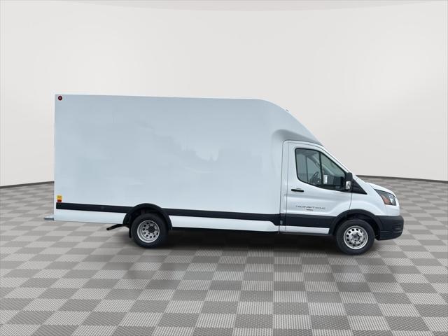 2025 Ford Transit Cutaway Unknown