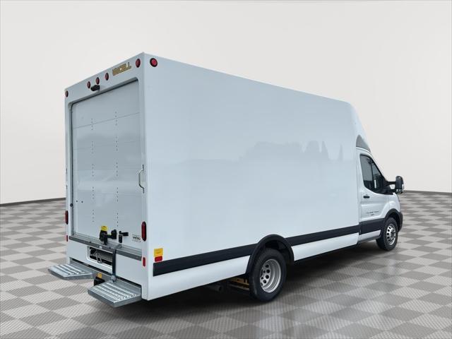 2025 Ford Transit Cutaway Unknown