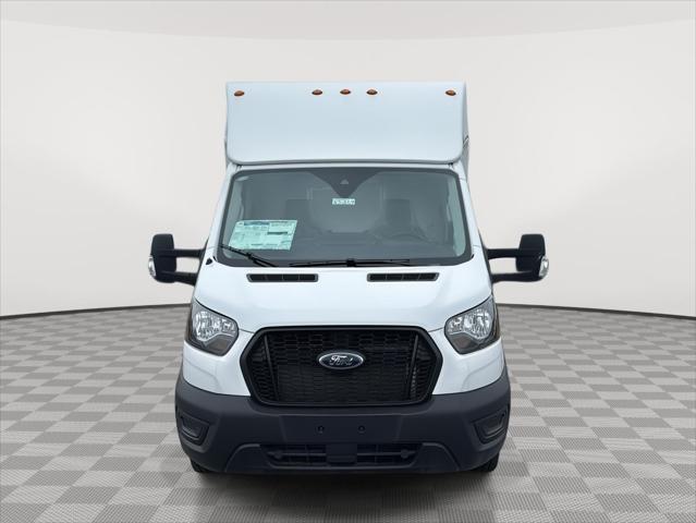 2025 Ford Transit Cutaway Unknown