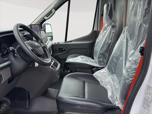 2025 Ford Transit Cutaway Unknown