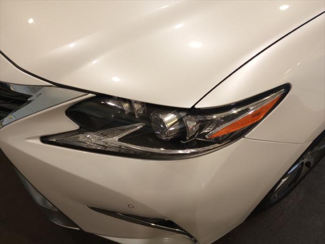 2016 Lexus ES 300h Unknown