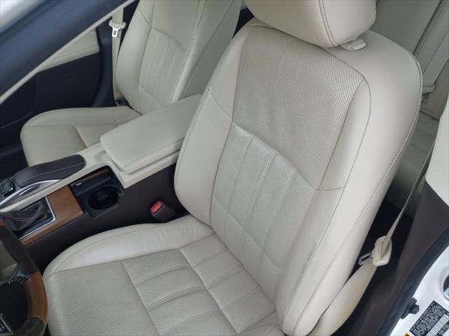 2016 Lexus ES 300h Unknown