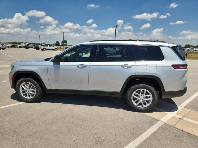 2025 Jeep Grand Cherokee GRAND CHEROKEE L LAREDO X 4X4