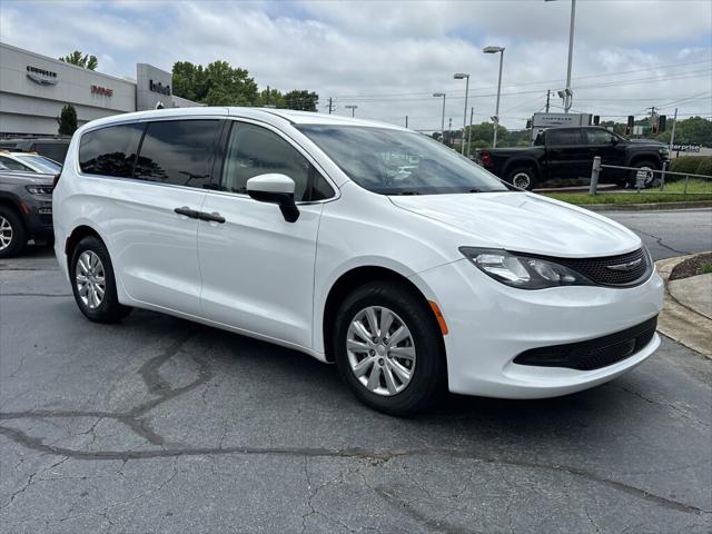 2021 Chrysler Voyager L