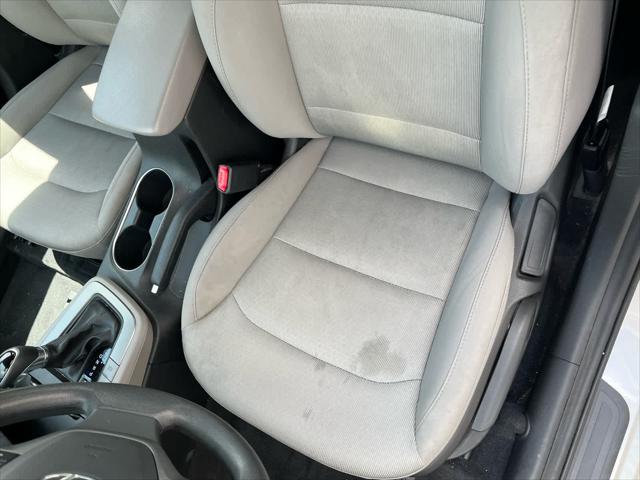 Used 2017 Hyundai Elantra For Sale in Wilmington, OH