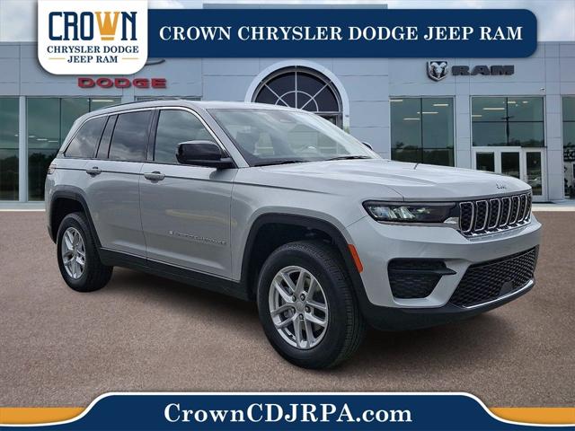 2025 Jeep Grand Cherokee GRAND CHEROKEE LAREDO X 4X4