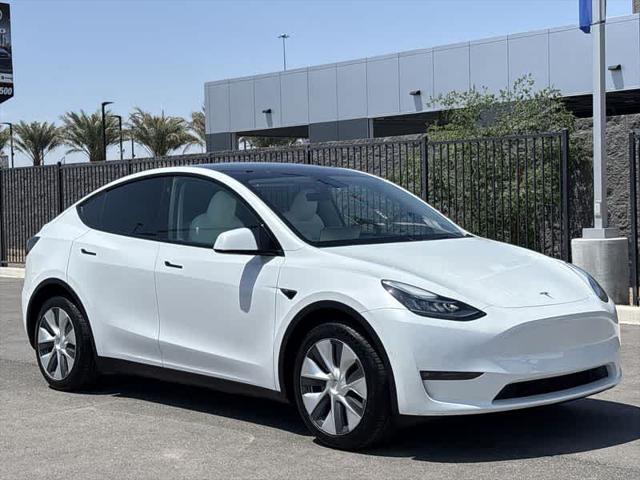 2022 Tesla Model Y Long Range Dual Motor All-Wheel Drive