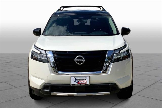 2024 Nissan Pathfinder SL FWD
