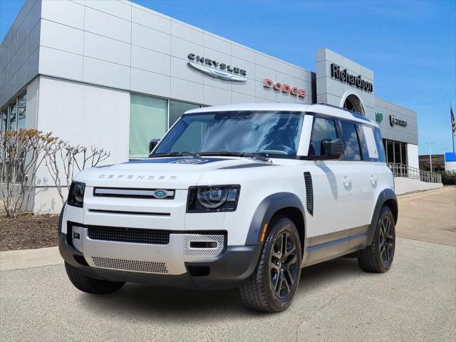2020 Land Rover Defender 110 SE