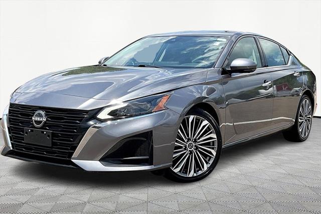 2023 Nissan Altima SL FWD
