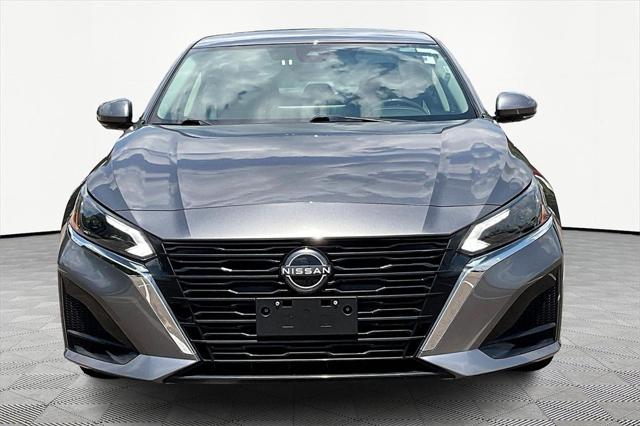 2023 Nissan Altima SL FWD
