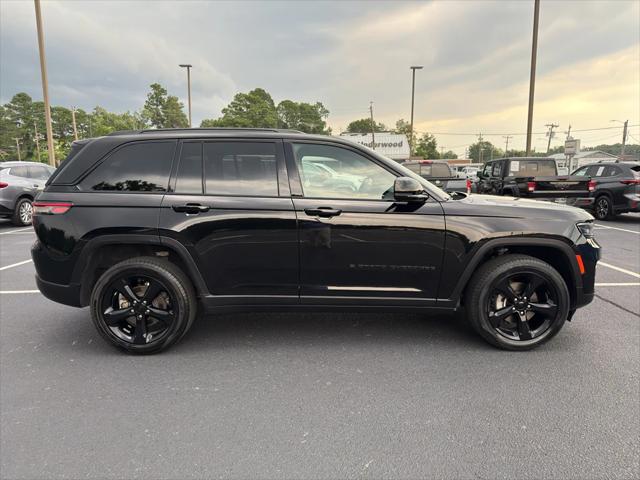 2024 Jeep Grand Cherokee Altitude 4x2