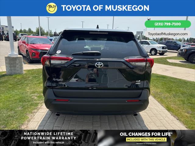 2025 Toyota RAV4 LE
