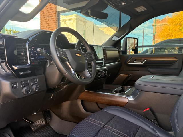 2025 Chevrolet Silverado 2500HD 4WD Crew Cab Standard Bed High Country