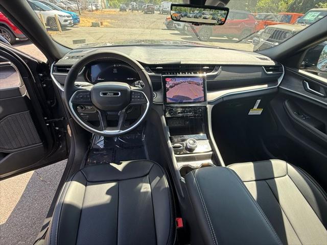 2025 Jeep Grand Cherokee GRAND CHEROKEE L LIMITED 4X4 2025 Jeep Grand Cherokee GRAND CHEROKEE L LIMITED 4X4