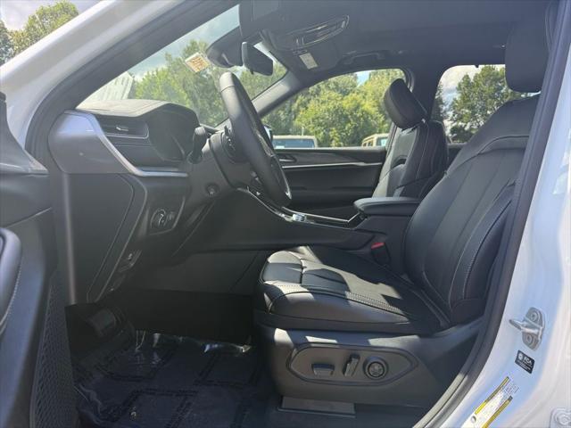 2025 Jeep Grand Cherokee GRAND CHEROKEE L LIMITED 4X4 2025 Jeep Grand Cherokee GRAND CHEROKEE L LIMITED 4X4