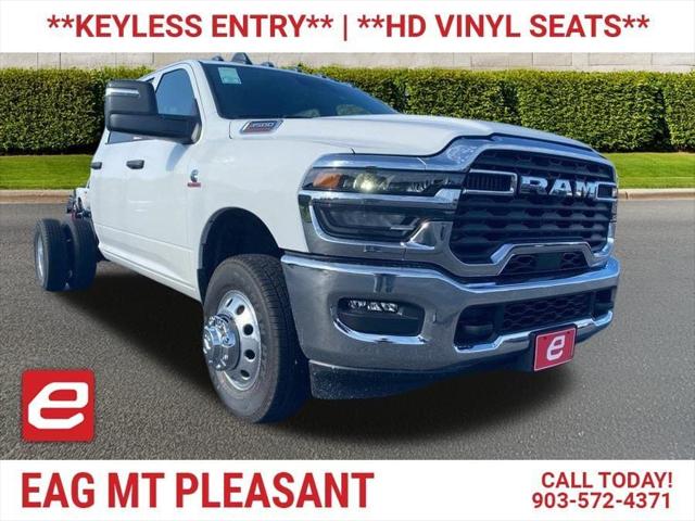 2025 RAM Ram 3500 Chassis Cab RAM 3500 TRADESMAN CREW CAB CHASSIS 4X4 60 CA
