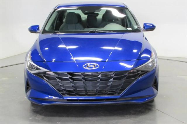 2023 Hyundai Elantra SE