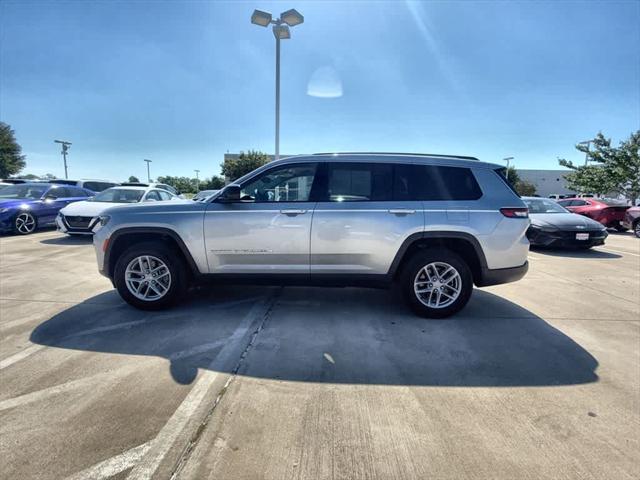 2023 Jeep Grand Cherokee L Laredo 4x4