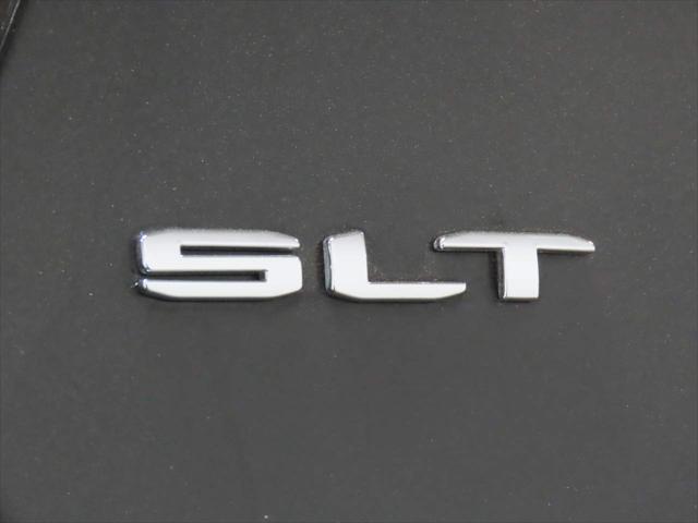 2023 GMC Acadia FWD SLT