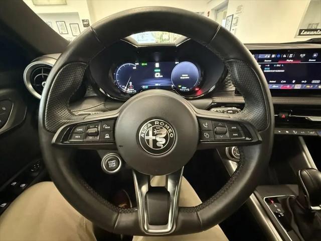 2025 Alfa Romeo Tonale Hybrid EAWD