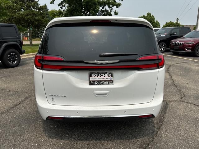 2025 Chrysler Pacifica PACIFICA SELECT