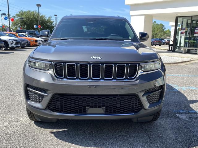 2025 Jeep Grand Cherokee GRAND CHEROKEE LAREDO X 4X2