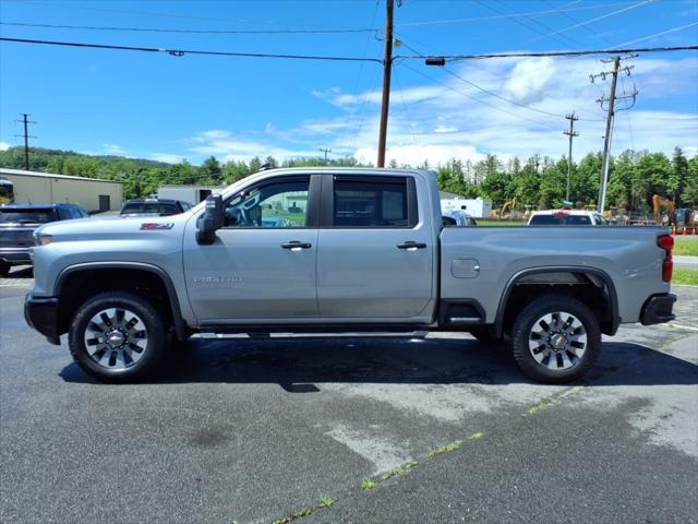 2025 Chevrolet Silverado 2500HD 4WD Crew Cab Standard Bed Custom