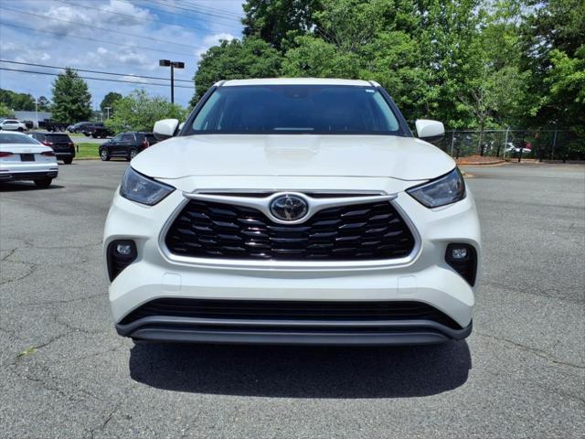 2020 Toyota Highlander LE