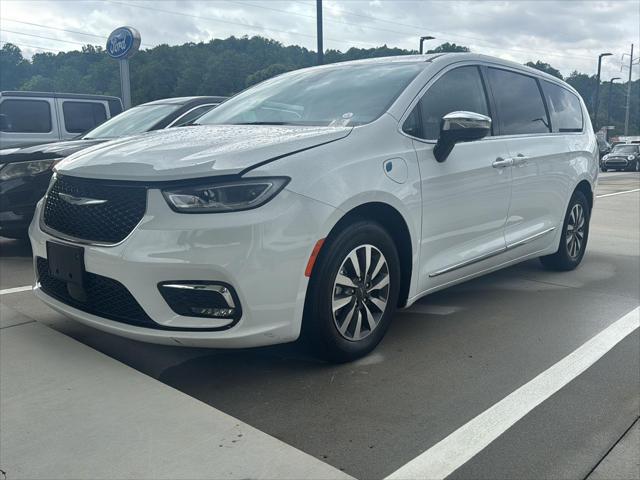 2023 Chrysler Pacifica Hybrid Limited