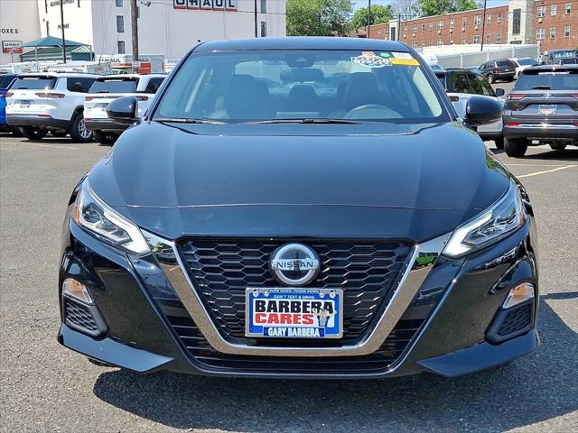 2022 Nissan Altima SR VC-Turbo FWD
