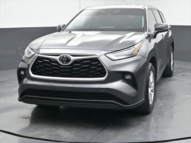 2022 Toyota Highlander LE