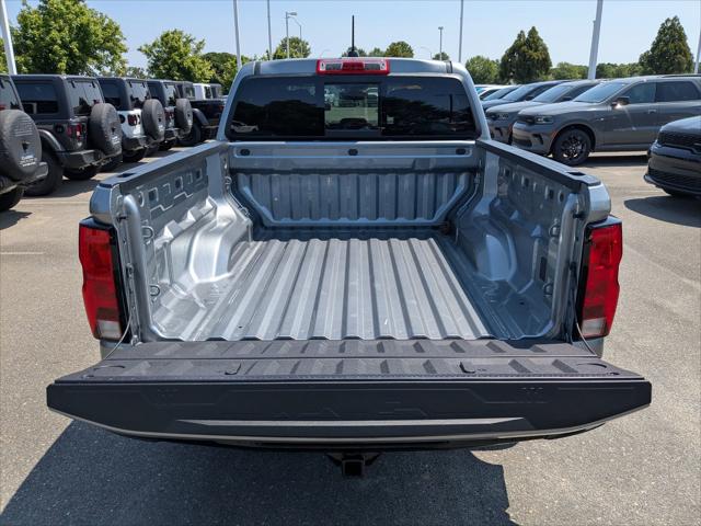 2025 Chevrolet Colorado 4WD WT