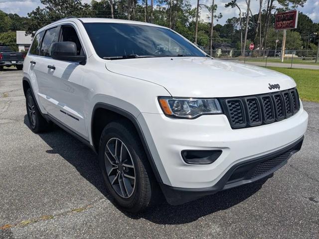 2020 Jeep Grand Cherokee Laredo E 4X2