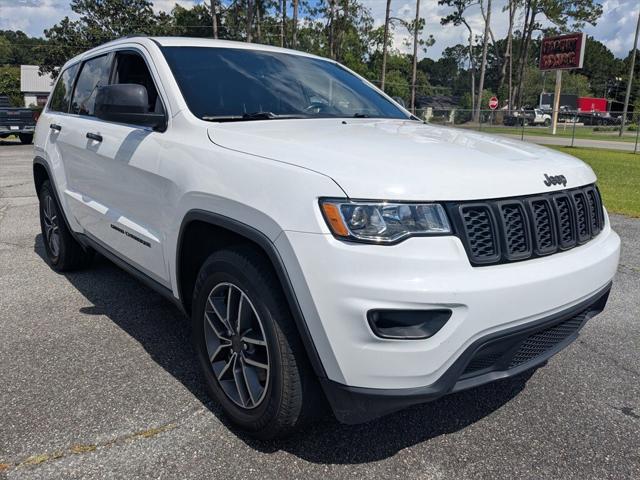 2020 Jeep Grand Cherokee Laredo E 4X2