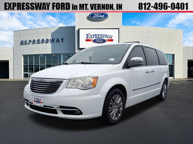 2014 Chrysler Town and Country Touring-L