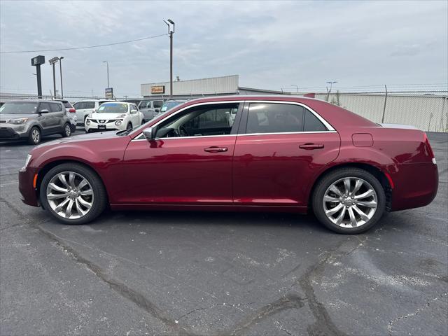 2020 Chrysler 300 Touring 2020 Chrysler 300 Touring