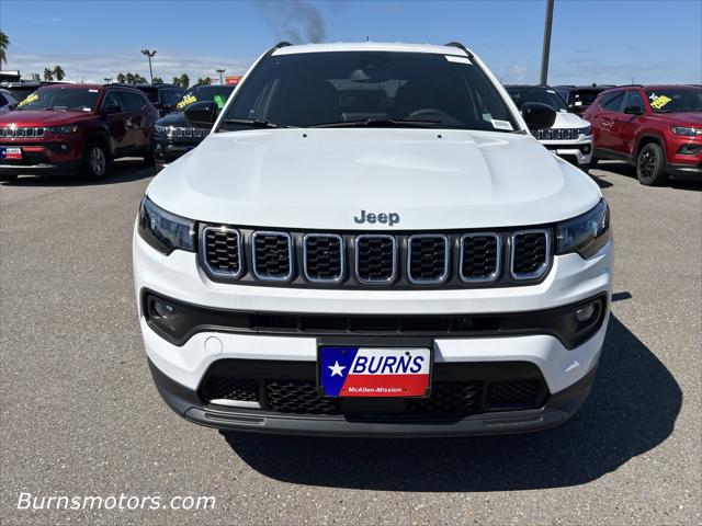 2025 Jeep Compass COMPASS LATITUDE 4X4