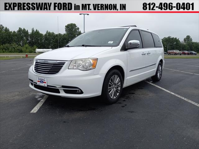 2014 Chrysler Town and Country Touring-L
