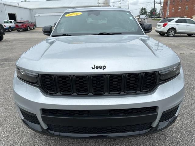 2023 Jeep Grand Cherokee L Altitude 4x4