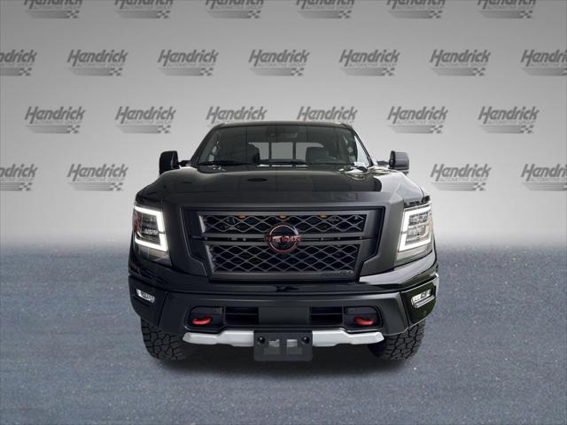 2024 Nissan TITAN Crew Cab PRO-4X 4x4