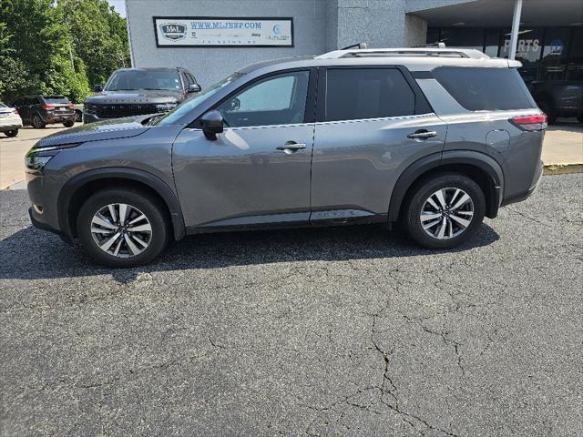 2024 Nissan Pathfinder SL 4WD