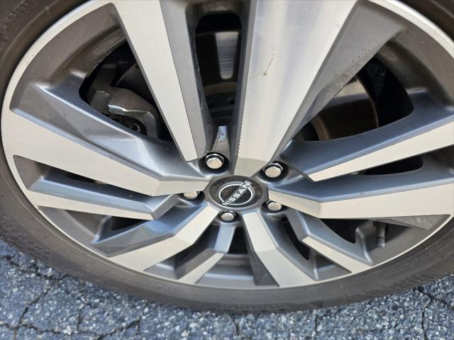 2024 Nissan Pathfinder SL 4WD