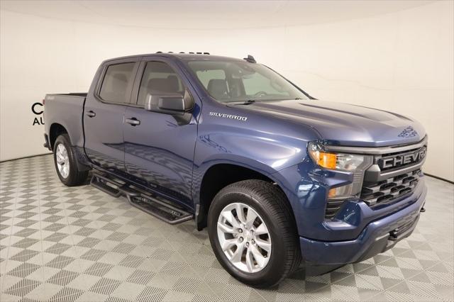 2022 Chevrolet Silverado 1500 4WD Crew Cab Short Bed Custom