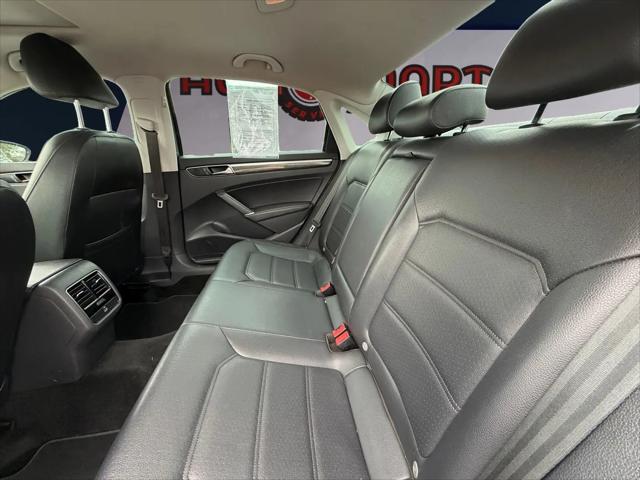 2016 Volkswagen Passat 1.8T SE