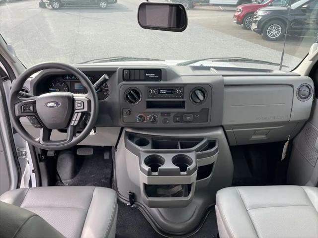 2025 Ford E-350 Cutaway E-Series Cutaway